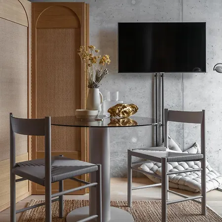 Szálloda Locke At East Side Gallery 4*