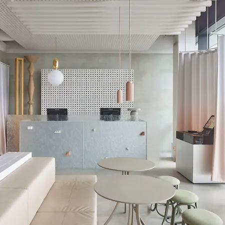 Locke At East Side Gallery Berlin