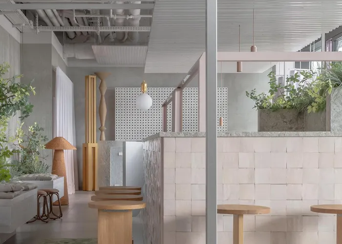 Locke At East Side Gallery