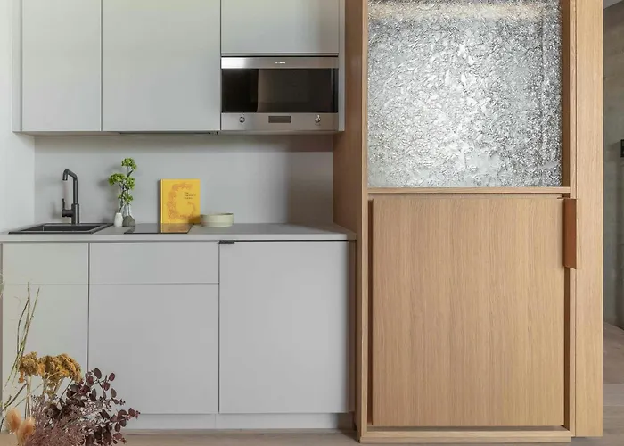 Locke At East Side Gallery 호텔