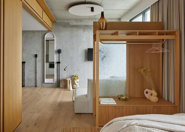 Locke At East Side Gallery 베를린