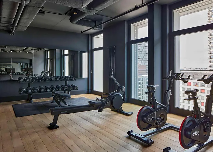 호텔 Locke At East Side Gallery