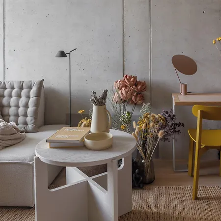 Locke At East Side Gallery 4*