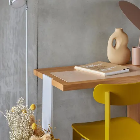 Locke At East Side Gallery Berlin