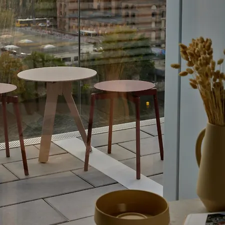 Locke At East Side Gallery Βερολίνο