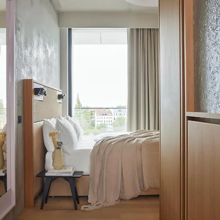 Locke At East Side Gallery