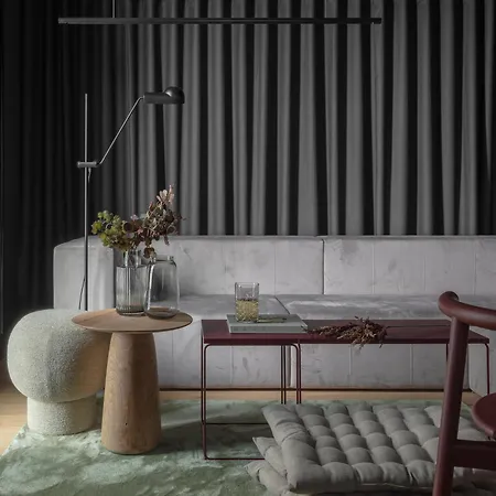 Locke At East Side Gallery 4*