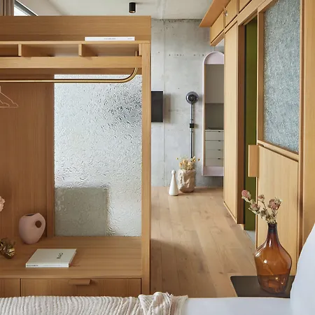 Locke At East Side Gallery