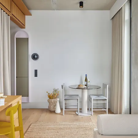 Locke At East Side Gallery