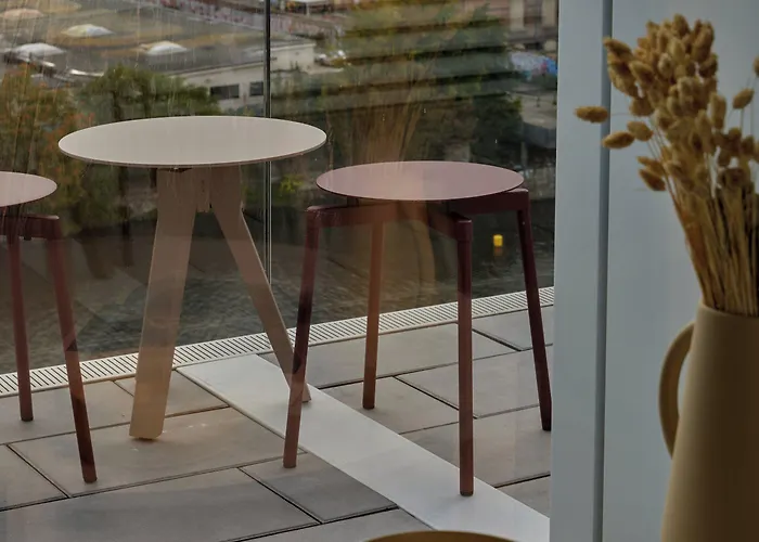 호텔 Locke At East Side Gallery