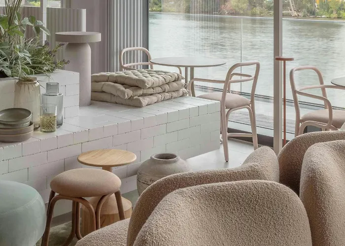 Locke At East Side Gallery Hotel