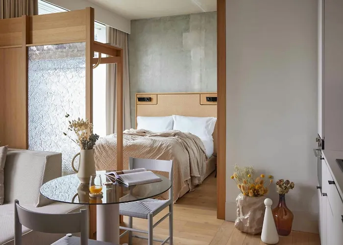 Locke At East Side Gallery 4* 柏林