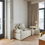 Hotel Locke At East Side Gallery 4*