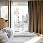 Hotel Locke At East Side Gallery Berlin