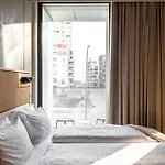 Hotel Locke At East Side Gallery 4*