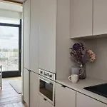 Otel Locke At East Side Gallery Berlin