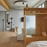 Locke At East Side Gallery Berlin