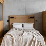 Locke At East Side Gallery Otel