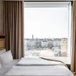 Otel Locke At East Side Gallery Berlin