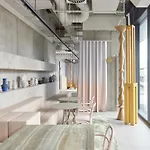 Locke At East Side Gallery