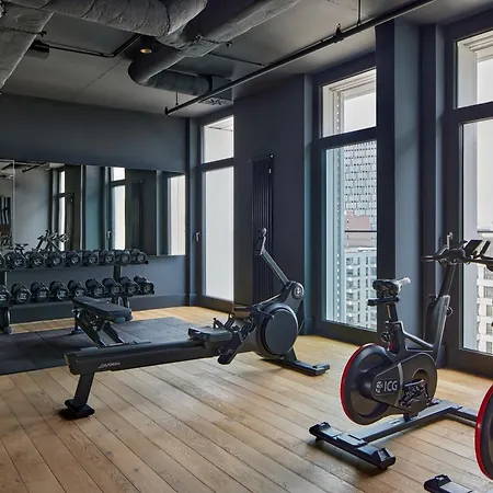 Locke At East Side Gallery מלון