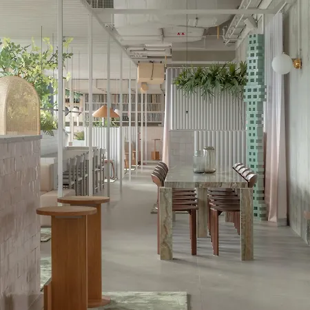 מלון Locke At East Side Gallery 4*