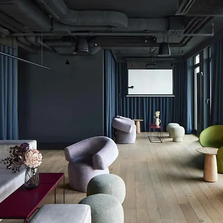 Locke At East Side Gallery